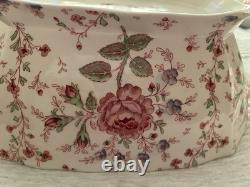 Johnson Bros Rose Chintz Large Covered Soup Tureen 15.5 Excellent Condiiton