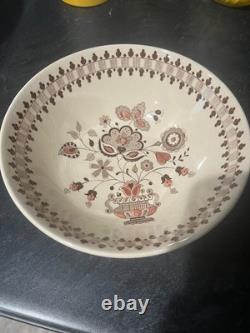 Johnson Bros Stafford Shire Jamestown Hand Engraving Dinnerware Set (110pcs)