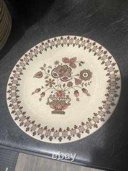 Johnson Bros Stafford Shire Jamestown Hand Engraving Dinnerware Set (110pcs)