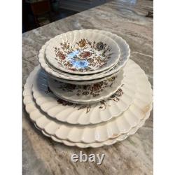 Johnson Bros Staffordshire Bouquet Ironstone Floral Dinnerware Set England 10 pc