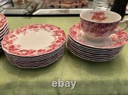 Johnson Bros Strawberry 8 place dining set