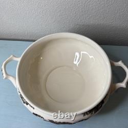 Johnson Bros'The Friendly Village' Large Round Soup Tureen with Lid