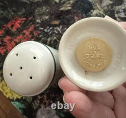 Johnson Bros Victorian Christmas Made In England 4 4 Piece Place Settings S&P