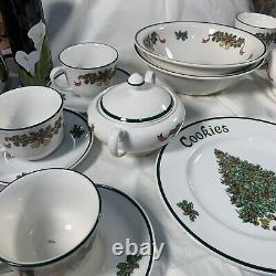 Johnson Bros Victorian Christmas Tea Set 19 Pieces Made in England. MINT