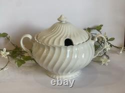 Johnson Bros White Regency Ironstone Swirled Tureen & Lid England Two Piece