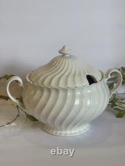 Johnson Bros White Regency Ironstone Swirled Tureen & Lid England Two Piece