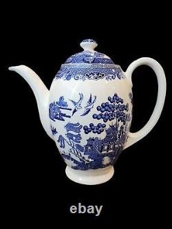 Johnson Brothers Blue Willow Teapot Coffee Pot Excellent