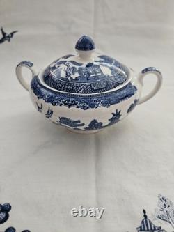 Johnson Brothers Blue Willow Vintage-sugar/creamer/ Gravy Boat/underplate/bowl