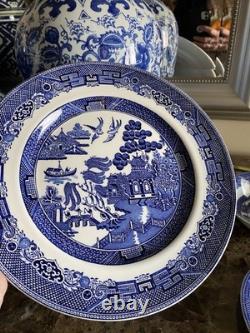 Johnson Brothers Classic Willow Blue Serves Twelve Place Settings/60 Pcs England