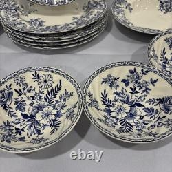 Johnson Brothers Devon Cottage Blue & White 13 pc Dinnerware Set