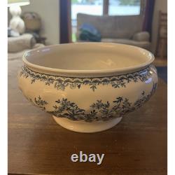 Johnson Brothers Devon Cottage Blue & White Floral Ceramic serving Bowl