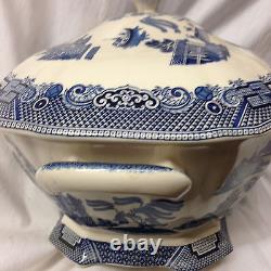 Johnson Brothers England Earthenware Willow Blue Rectangular Tureen 16 1/2