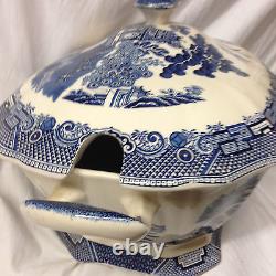 Johnson Brothers England Earthenware Willow Blue Rectangular Tureen 16 1/2