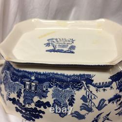 Johnson Brothers England Earthenware Willow Blue Rectangular Tureen 16 1/2