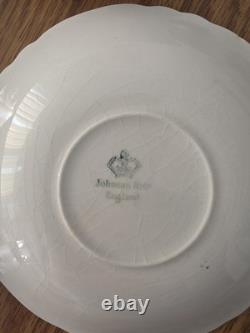 Johnson Brothers Gold Trim China Tea Set 23 Piece, Cups & Saucers, Plates, Bowl