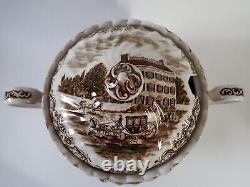 Johnson Brothers Heritage Hall Soup Tureen Georgian Townhouse NO LADLE