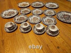 Johnson Brothers His Majesty Fall Thanksgiving Set Dinner Mugs Plates 19 Piece