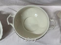 Johnson Brothers His Majesty Soup Tureen WithLid & Ladle