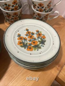 Johnson Brothers Ironstone Chelsea Collection Cheyne 29 Piece Vintage Flower
