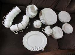 Johnson Brothers OLD ENGLISH WHITE 11 Cups & 12 Saucers