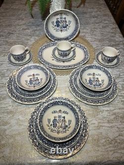 Johnson Brothers Old Granite Hearts & Flowers 20-Piece Dinner Set Vintage