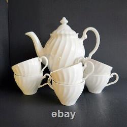 Johnson Brothers Regency Ceramic Teapot with 6 Cups 7 Piece Set, England Made