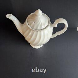 Johnson Brothers Regency Ceramic Teapot with 6 Cups 7 Piece Set, England Made