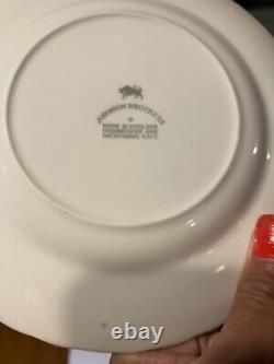 Johnson Brothers Richmond White Place Setting / 19 Pcs