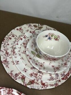 Johnson Brothers Rose Chintz Fine China 15 Pieces Pink/black Label E7-1