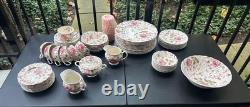 Johnson Brothers Rose Chintz Ironstone made in England 24 Piece Black Label O1