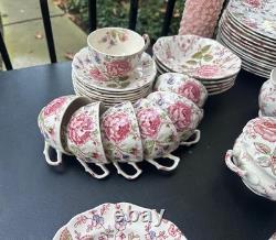 Johnson Brothers Rose Chintz Ironstone made in England 24 Piece Black Label O1