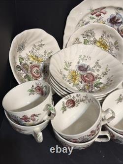 Johnson Brothers Sheraton Dinnerware Lot of 35 pcs (Plates Bowls & Cups) England