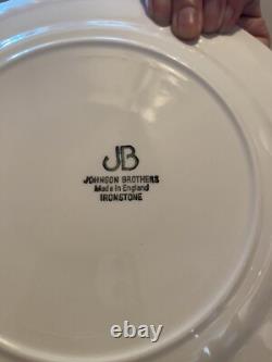 Johnson Brothers Snowhite Regency Eight Place Settings Plus Servings Pcs