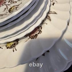 Johnson Brothers Staffordshire Bouquet 24 Piece Lunch for 4 GREAT (Read)