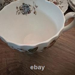 Johnson Brothers Staffordshire Bouquet 24 Piece Lunch for 4 GREAT (Read)