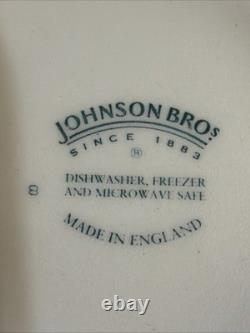 Johnson Brothers Summer Chintz 20 piece Dinnerware Set Service for 4 England Johnson Brothers Summer Chintz 20 piece Dinnerware Set Service for 4 England