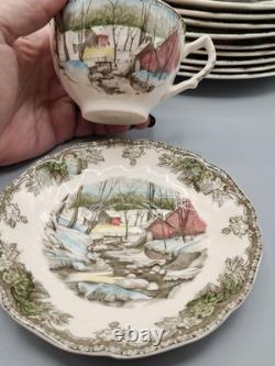 Johnson Brothers The Friendly Village Dinner Plates W Teacups & Saucers