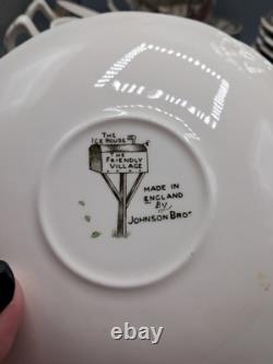 Johnson Brothers The Friendly Village Dinner Plates W Teacups & Saucers