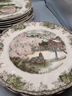 Johnson Brothers The Friendly Village Dinner Plates W Teacups & Saucers