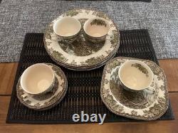 Johnson Brothers The Friendly Village Dinnerware Set 14 Piece Set