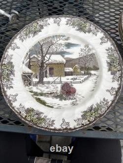 Johnson Brothers The Friendly Village Turkey Scene Dinner Plates 10.5 5 Pc