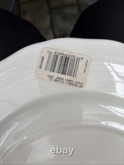 Johnson Brothers The Friendly Village Turkey Scene Dinner Plates 10.5 5 Pc