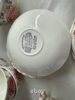 Johnson brothers rose chintz Set Of 58 Pieces