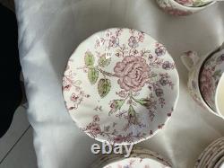 Johnson brothers rose chintz Set Of 58 Pieces