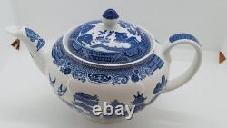 Large Vintage Johnson Bros. Blue Willow Teapot & Lid, England, VGC, No Chips/Cracks