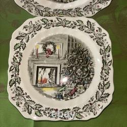 Lot Of 6 Johnson Brothers MERRY CHRISTMAS SQUARE SALAD LUNCHEON PLATES 7 5/8