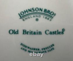 Old Britain Castles Green Christmas Tree 4 Dinner Plates Johnson Brothers New
