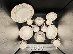 Set 35 Piece China Summer Chintz Johnson Brothers, Includes Serving pieces