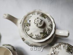 Set Of 15 Piece JOHNSON BROTHERS FRIENDLY VILLAGE Tea Set Teapot/Creamer/Teacups