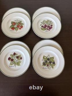 Tiffany & Co Staffordshire 8 Berry Assort Plates by Johnson Brothers (334ME)